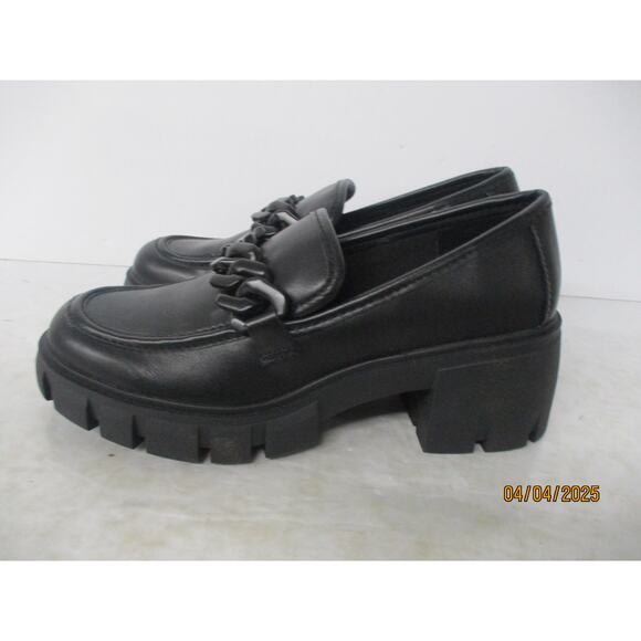 USED Madden Girl Women's Hoxtonn Slip on, Black  -Size 7 M - Picture 2 of 9